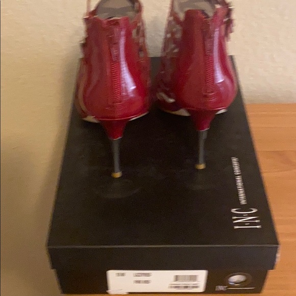 INC Lizzyred heels - Picture 3 of 5